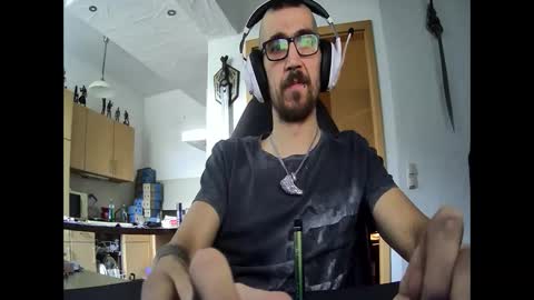 carnifex3112 online show from September 2025 01:16:02 PM