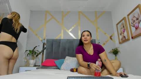 Snapshot of caro_danna chatting on April 2026 11:47:02 AM Caroline online show from April 2026 11:47:02 AM