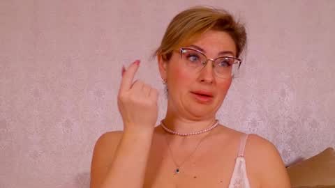 CaroJhones online show from February 2026 05:16:02 AM