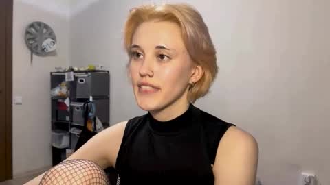 Snapshot of carolcaci chatting on December 2025 04:36:01 PM Call me Carol online show from December 2025 04:36:01 PM