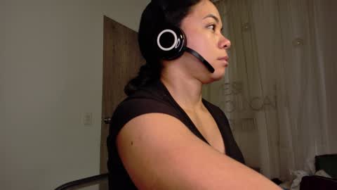 Snapshot of carolina_gaita chatting on January 2025 11:11:01 AM carolina_gaita online show from January 2025 11:11:01 AM