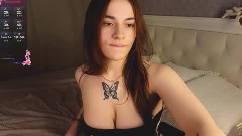 carolina_noreen online show from February 2026 10:01:02 AM