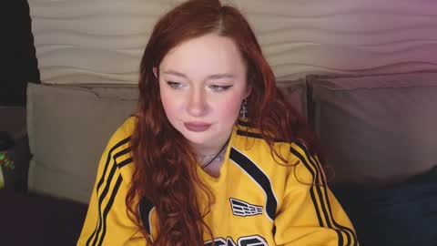Snapshot of carolina_winter chatting on January 2025 08:25:02 AM Mira online show from January 2025 08:25:02 AM