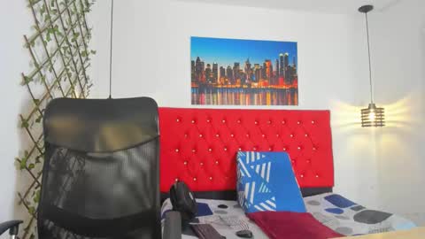 Carolina online show from November 2025 03:36:01 PM