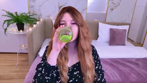 Snapshot of carolinasherry chatting on December 2025 03:23:01 AM carolinasherry online show from December 2025 03:23:01 AM