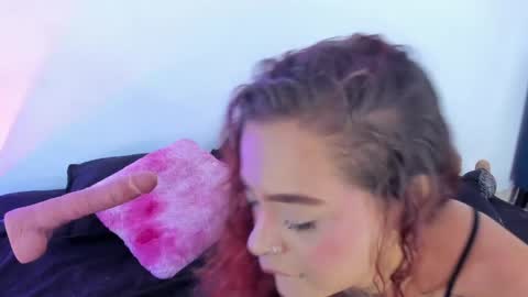 Snapshot of caroline_clark420 chatting on May 2026 05:54:01 PM Caroline Clark online show from May 2026 05:54:01 PM