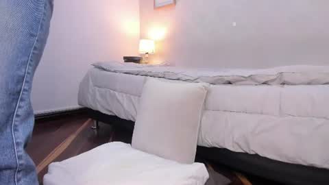 Snapshot of caroline_dh chatting on July 2026 11:28:02 AM Caroline online show from July 2026 11:28:02 AM