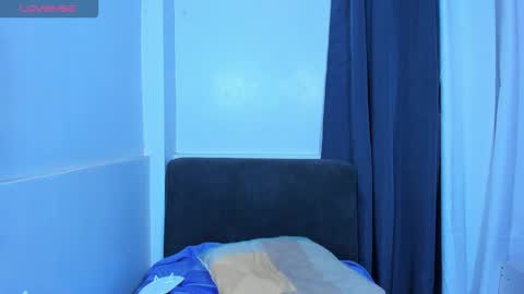 caroline_east online show from November 2025 11:22:02 AM