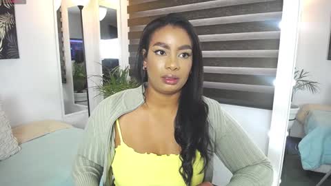 Snapshot of caroline_jackson_ chatting on January 2025 01:41:01 PM C A R O L I N E online show from January 2025 01:41:01 PM