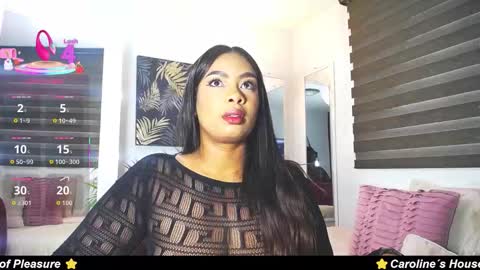 Snapshot of caroline_jackson_ chatting on November 2025 01:00:02 PM C A R O L I N E online show from November 2025 01:00:02 PM