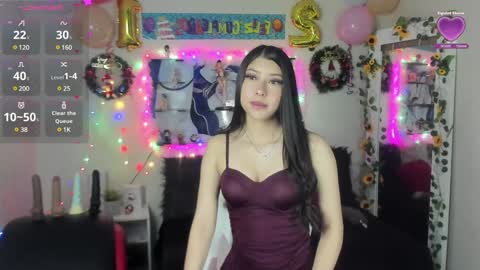 Snapshot of caroline_lenox chatting on December 2024 03:55:02 AM Caroline Lenox online show from December 2024 03:55:02 AM