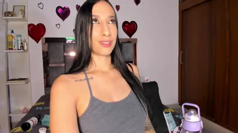 CAROLINE online show from February 2025 02:33:02 AM