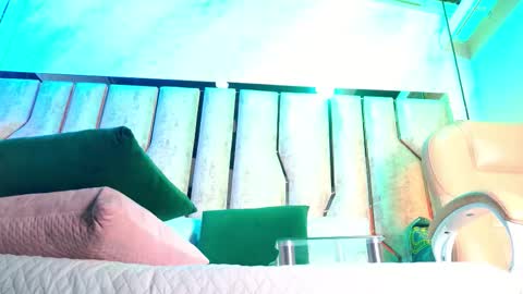 Snapshot of caroline_palmerr chatting on December 2025 03:12:01 AM Carolina online show from December 2025 03:12:01 AM