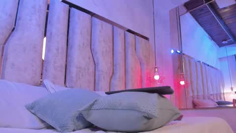 Snapshot of caroline_palmerr chatting on February 2026 03:22:01 AM Carolina online show from February 2026 03:22:01 AM