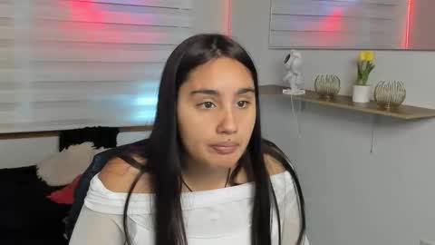 caroline_rodriguez_9 online show from February 2026 07:21:01 PM