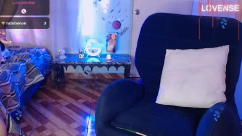 Snapshot of carolineblich chatting on January 2025 11:08:01 PM Carolin Blich online show from January 2025 11:08:01 PM