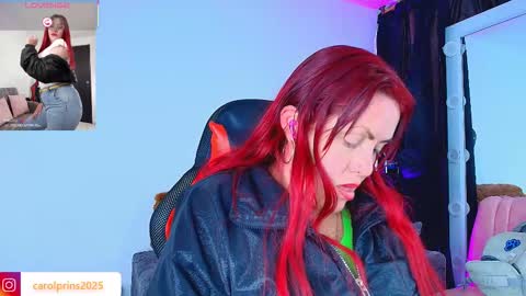 Snapshot of carolinhe_ chatting on November 2025 08:31:01 PM Carolinhe online show from November 2025 08:31:01 PM