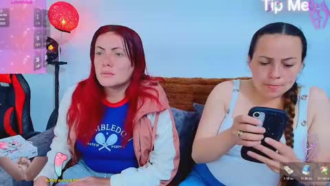 Snapshot of carolinhe_ chatting on November 2025 12:26:01 PM Carolinhe online show from November 2025 12:26:01 PM