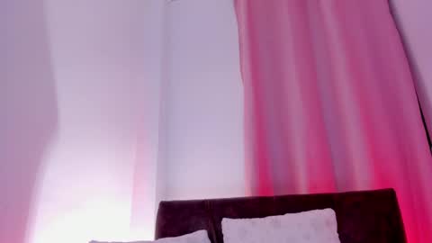 carolinna_ online show from February 2025 01:41:02 AM