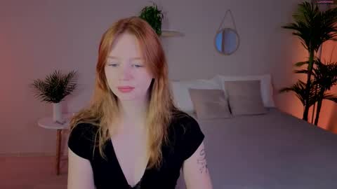 Caro online show from September 2025 02:18:01 PM