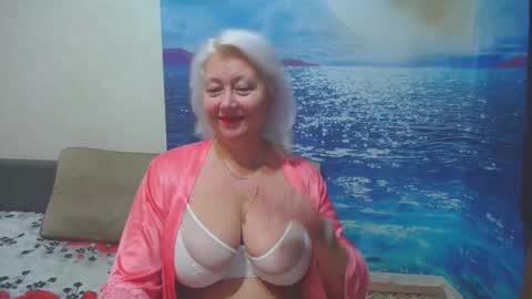 Snapshot of caroncapella chatting on October 2025 11:27:01 AM VicunaCool online show from October 2025 11:27:01 AM