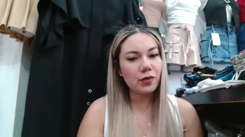 caroo0615 online show from October 2025 11:41:02 PM