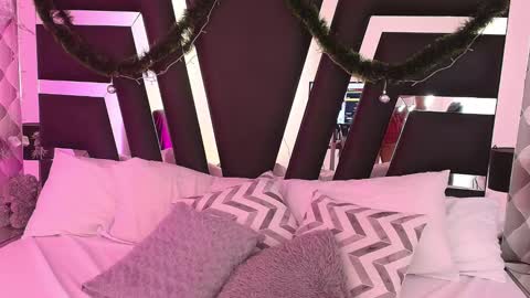 Snapshot of caroo_gomeez chatting on January 2025 07:11:01 PM Caro Gmez online show from January 2025 07:11:01 PM