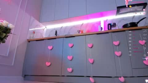 Yummi online show from March 2026 10:14:02 PM