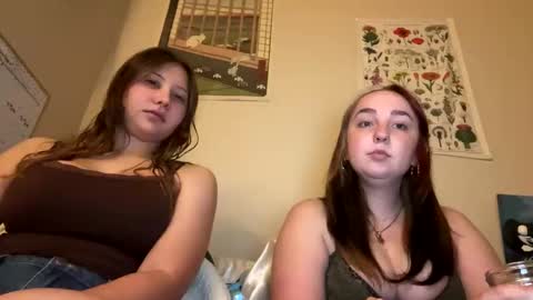 Snapshot of carpetmunchers chatting on September 2025 12:47:02 AM carpetmunchers online show from September 2025 12:47:02 AM