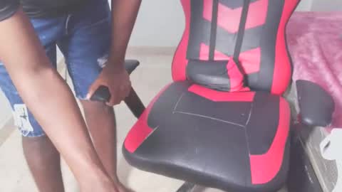 carrasquilla23 online show from November 2025 03:42:02 AM