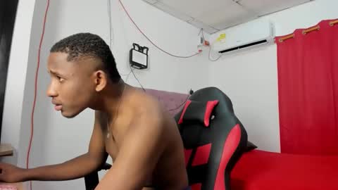 carrasquilla23 online show from December 2025 05:31:01 PM