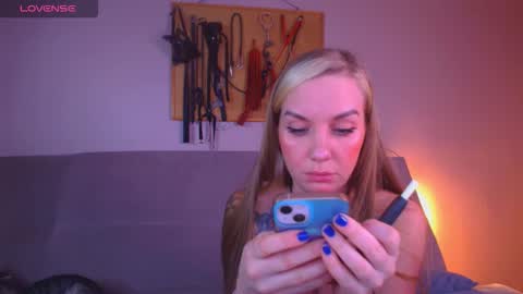 Carrie online show from February 2026 07:01:02 PM