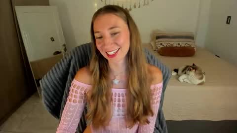 Snapshot of carriexwood chatting on October 2025 11:16:02 PM Nia  online show from October 2025 11:16:02 PM