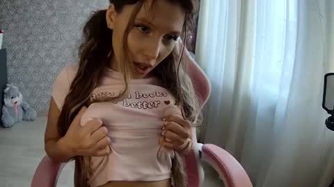 Snapshot of carysgs chatting on September 2025 09:02:01 AM carysgs online show from September 2025 09:02:01 AM