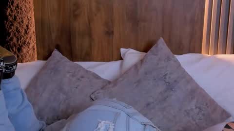 Casandra  online show from January 2025 07:43:01 PM