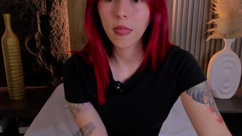 Casandra  online show from September 2025 07:47:01 PM