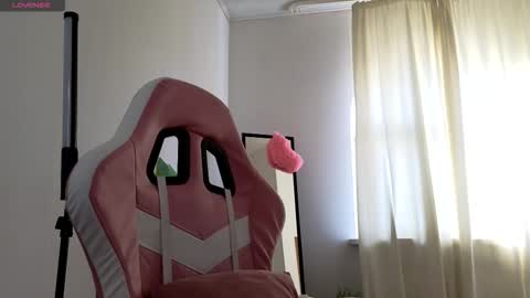 Snapshot of caseyrobbinss chatting on October 2025 06:37:01 AM Casey Robbins online show from October 2025 06:37:01 AM