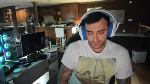 Sterling online show from September 2025 11:04:02 PM