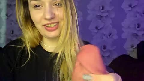 Snapshot of cassandratate chatting on May 2026 10:21:01 AM Casey Chris online show from May 2026 10:21:01 AM