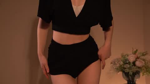 Cassie online show from December 2025 03:51:01 PM