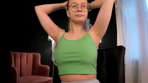 Snapshot of cassiecool chatting on November 2025 12:38:01 PM assie online show from November 2025 12:38:01 PM