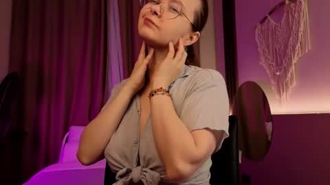 Snapshot of cassiecool chatting on November 2025 01:01:01 PM assie online show from November 2025 01:01:01 PM