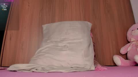 Snapshot of cassiee_love chatting on March 2025 10:53:01 PM cassiee_love online show from March 2025 10:53:01 PM