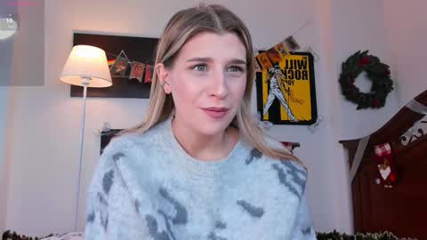 Snapshot of cassieholland chatting on December 2025 11:50:01 AM Im Cassie3 online show from December 2025 11:50:01 AM