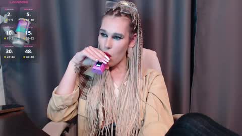 Cassie online show from December 2024 03:43:02 PM