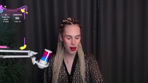 Cassie online show from December 2025 07:47:02 AM