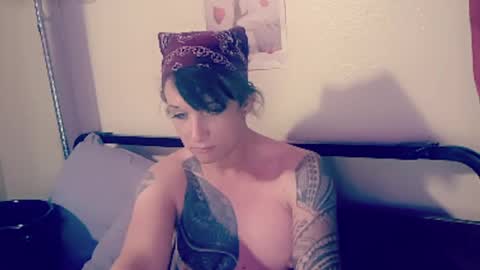 Cassiemichelle online show from April 2026 07:53:01 AM