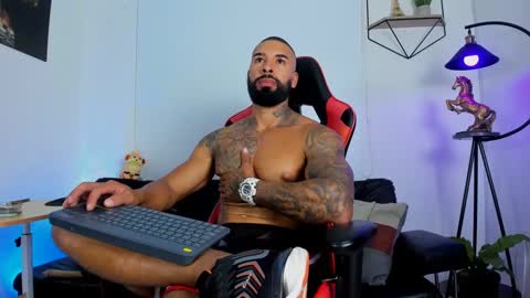 Matheo Brown online show from February 2025 07:57:02 PM