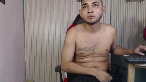 Snapshot of cat_2_ chatting on November 2025 05:23:02 PM cat_2_ online show from November 2025 05:23:02 PM