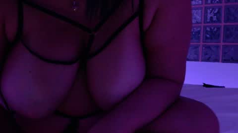 Luna Velvet online show from May 2026 11:56:01 PM